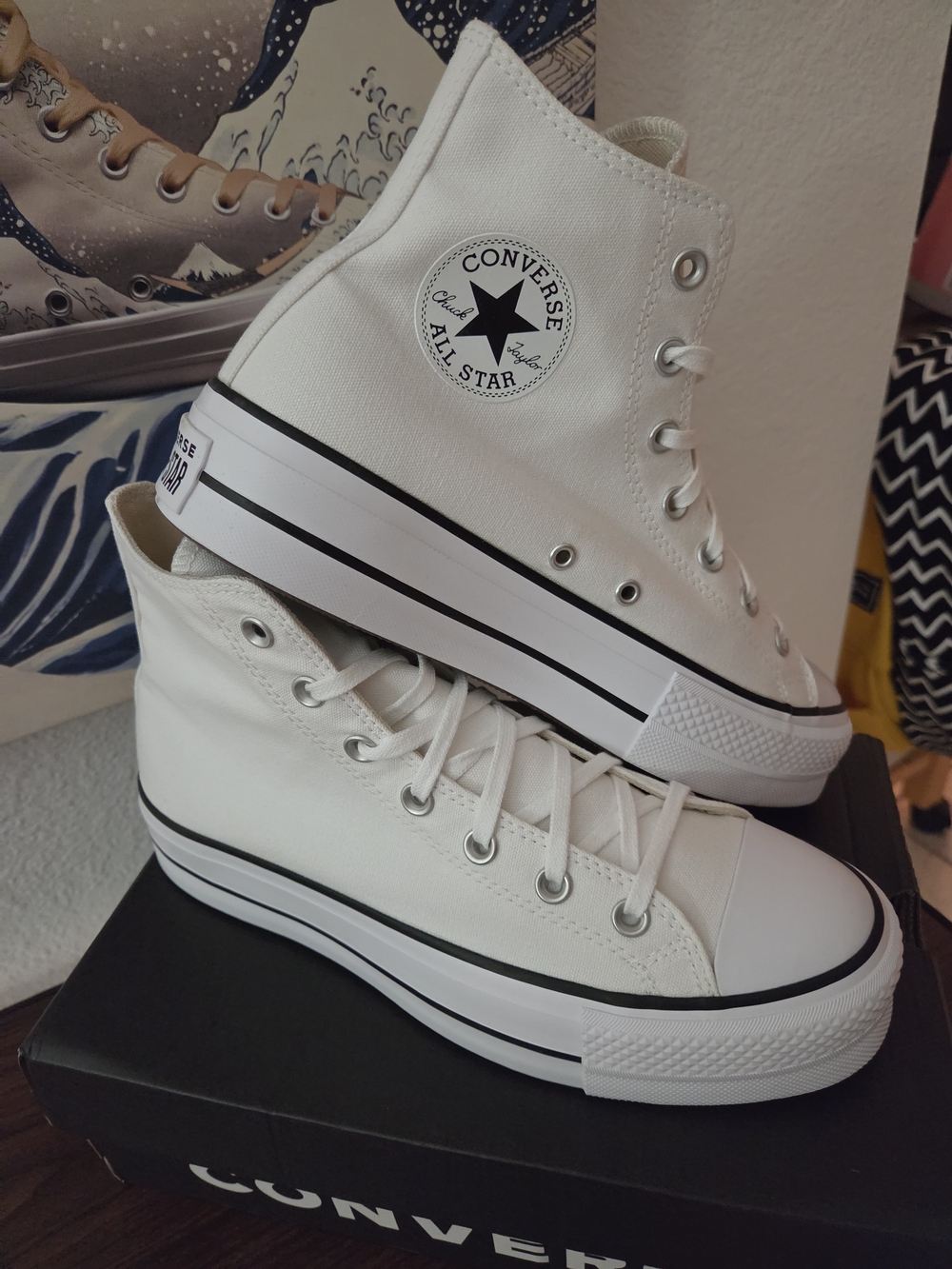 Brand New Converse Chuck Taylor All Star LIFTED High Top Sneakers - White
